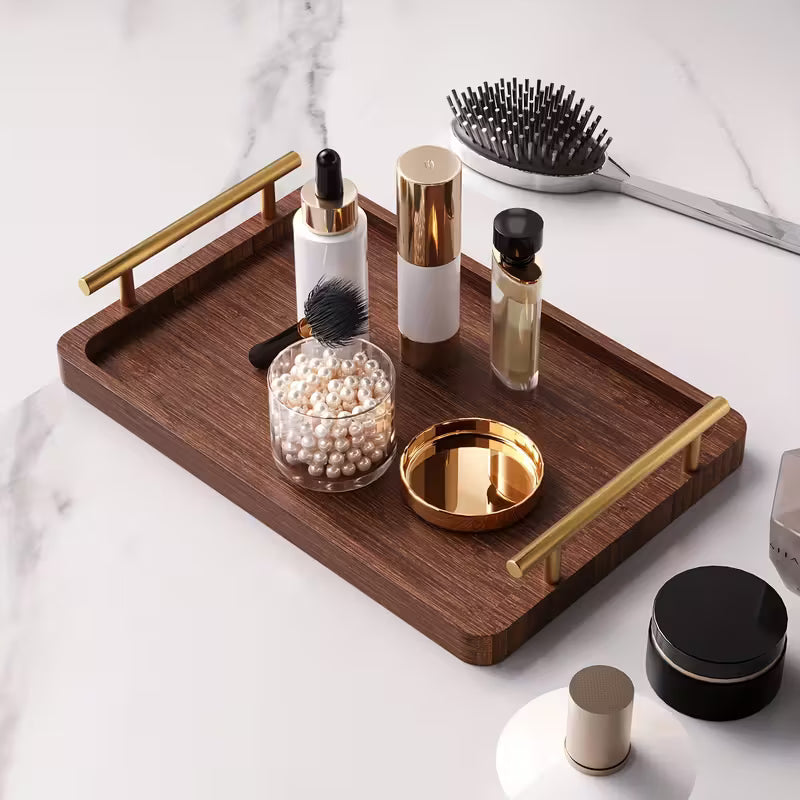 Serveringsbricka i valnötsträ med guldhandtag