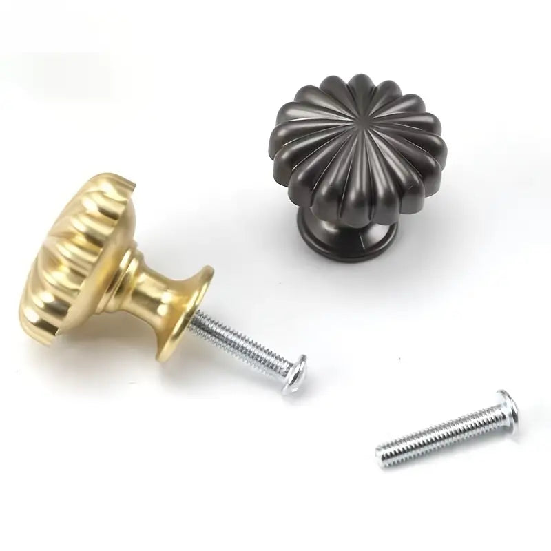 10-pack blomformade skåpsknoppar - Skåpsbeslag