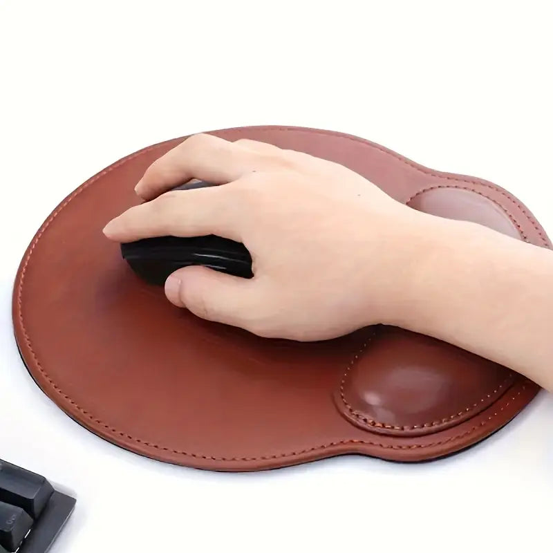 Ergonomisk musmatta med handledsstöd i svart och brunt konstläder med memory foam