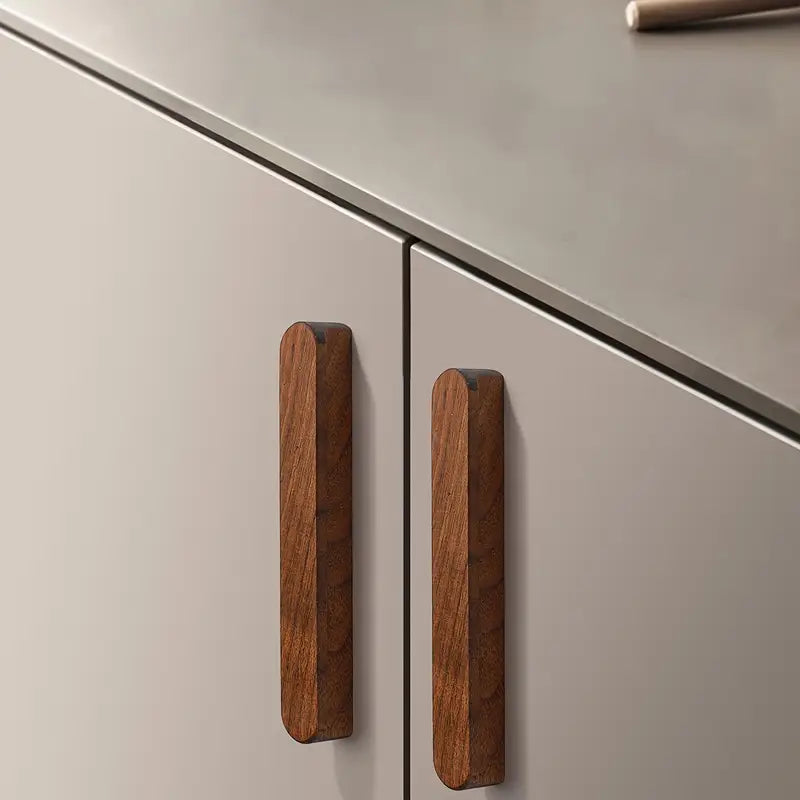 Valnöts handtag i 2-set