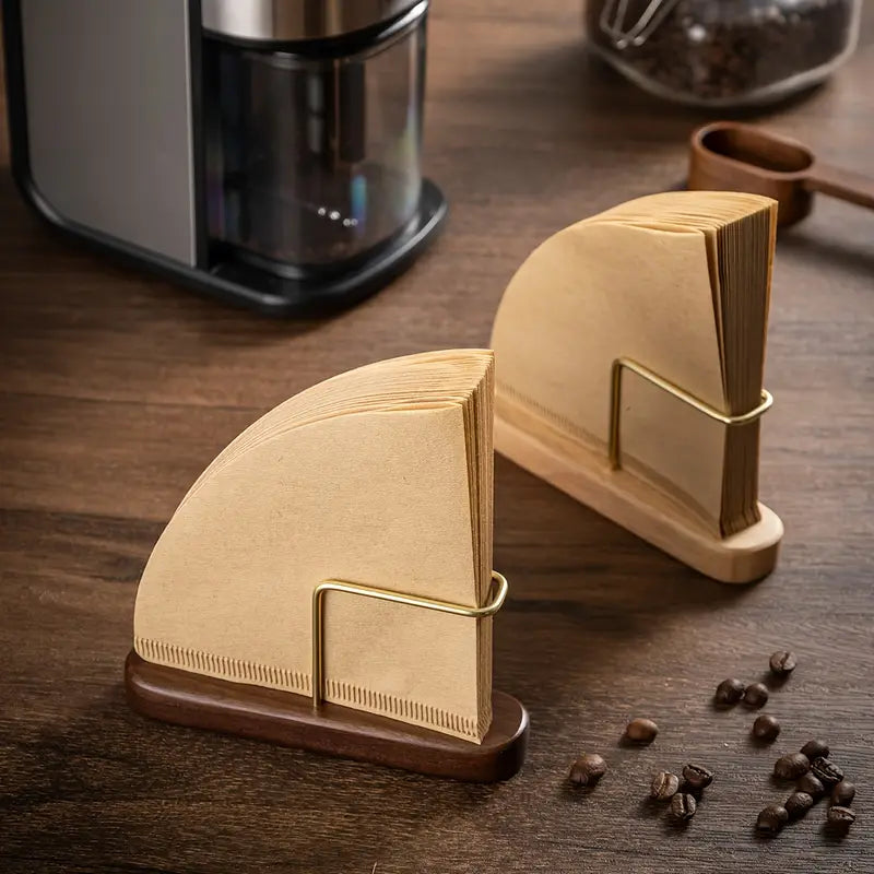 Minimalistisk Kaffefilterhållare med Gyllene Detaljer